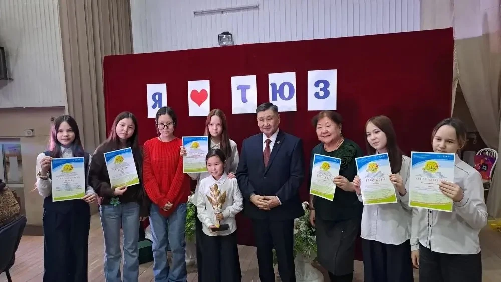 🎭 20 марта, в Всемирный день театра для детей и молодёжи, в музыкальном колледже прошло награждение 