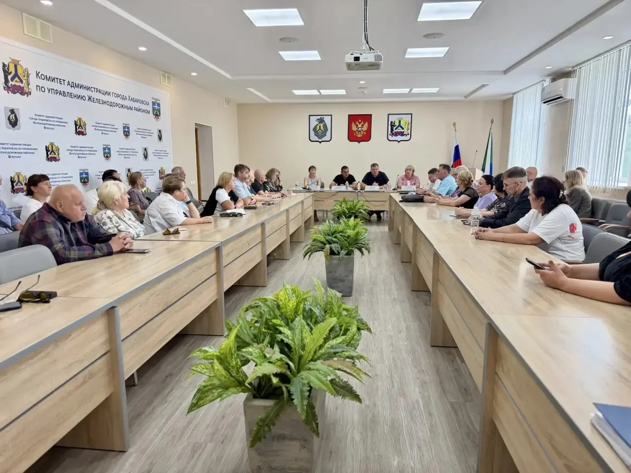 👨🏻‍🏫Продолжаем регулярные семинары-совещания с председателями советов МКД и старшими...