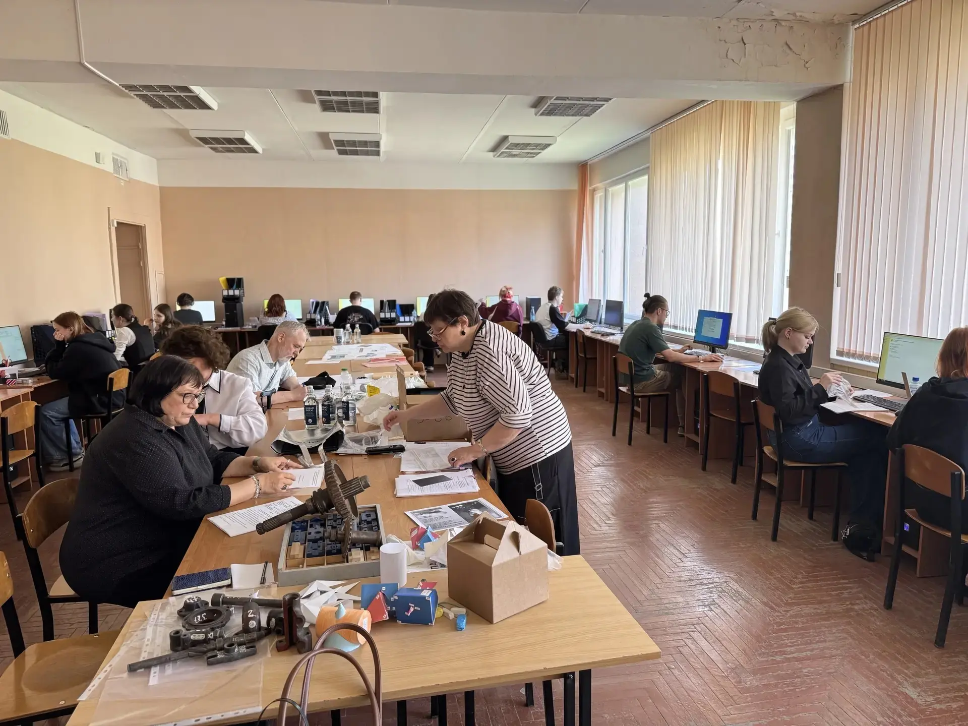 В Университетском колледже ЛГТУ прошёл 👩‍🏫 демонстрационный экзамен у будущих специал...