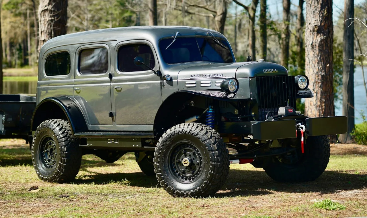 Dodge 40-х годов превратили в 700-сильный внедорожный монстр за $500 000   Американское ателье Deser