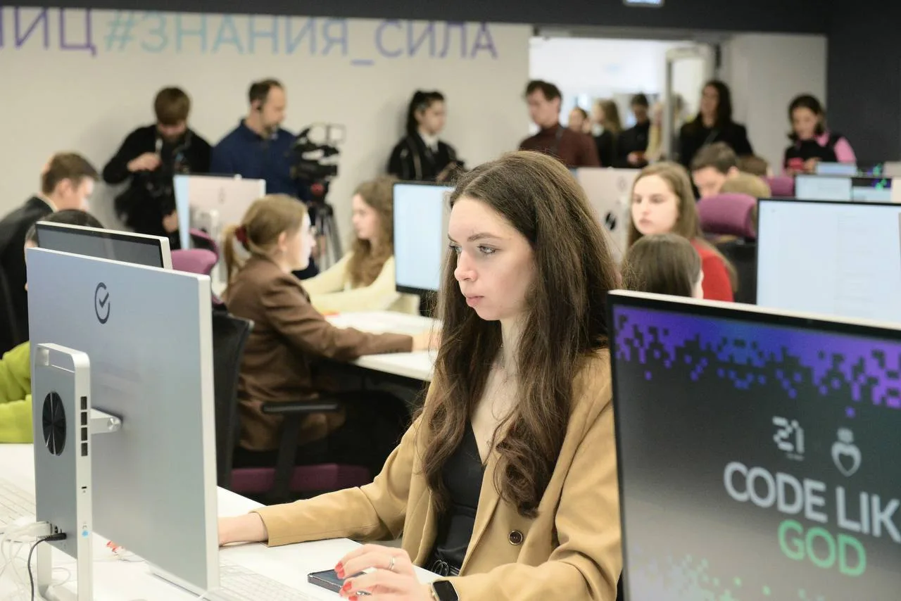 ⚕️🖥️ Цифровая медицина, AI и биоинформатика: совместный кампус Центра Алмазова и «Школы 21» открывае