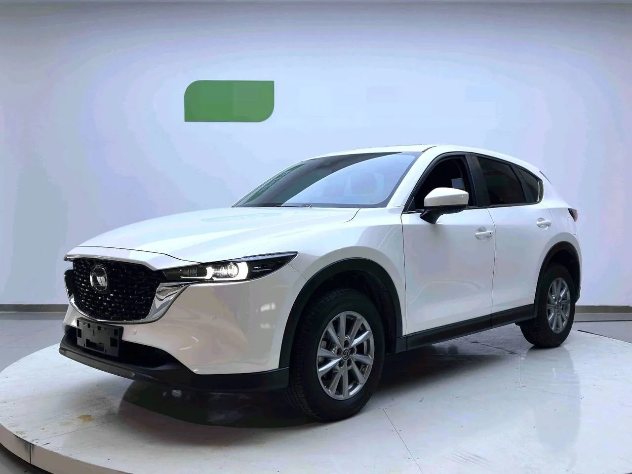 Mazda CX-5 под заказ из Китая 🇨🇳 

Двигатель 2.0 
Трансмиссия АКПП
Цвет белый  (155 л.с) 
Год 2023
