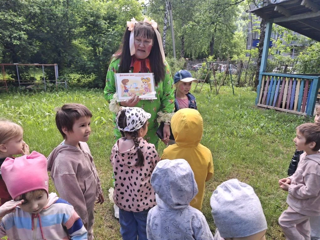 Лето в нашем детском саду началось с большого праздника! 1 июня, в День защиты детей, в...