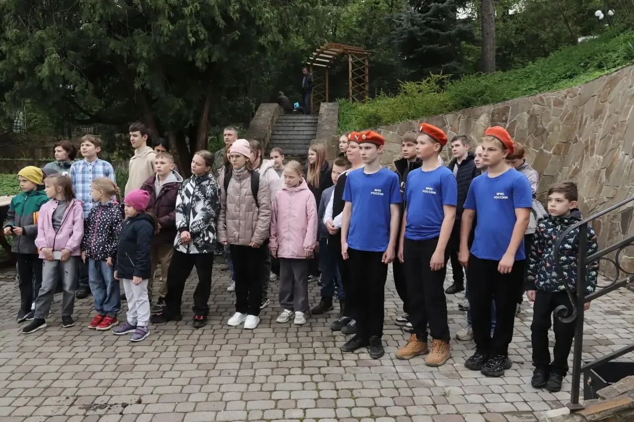 🍒 Возрождение "Владимирской вишни" в Патриаршем саду!   На станции юннатов «Патриарший сад» прошло б