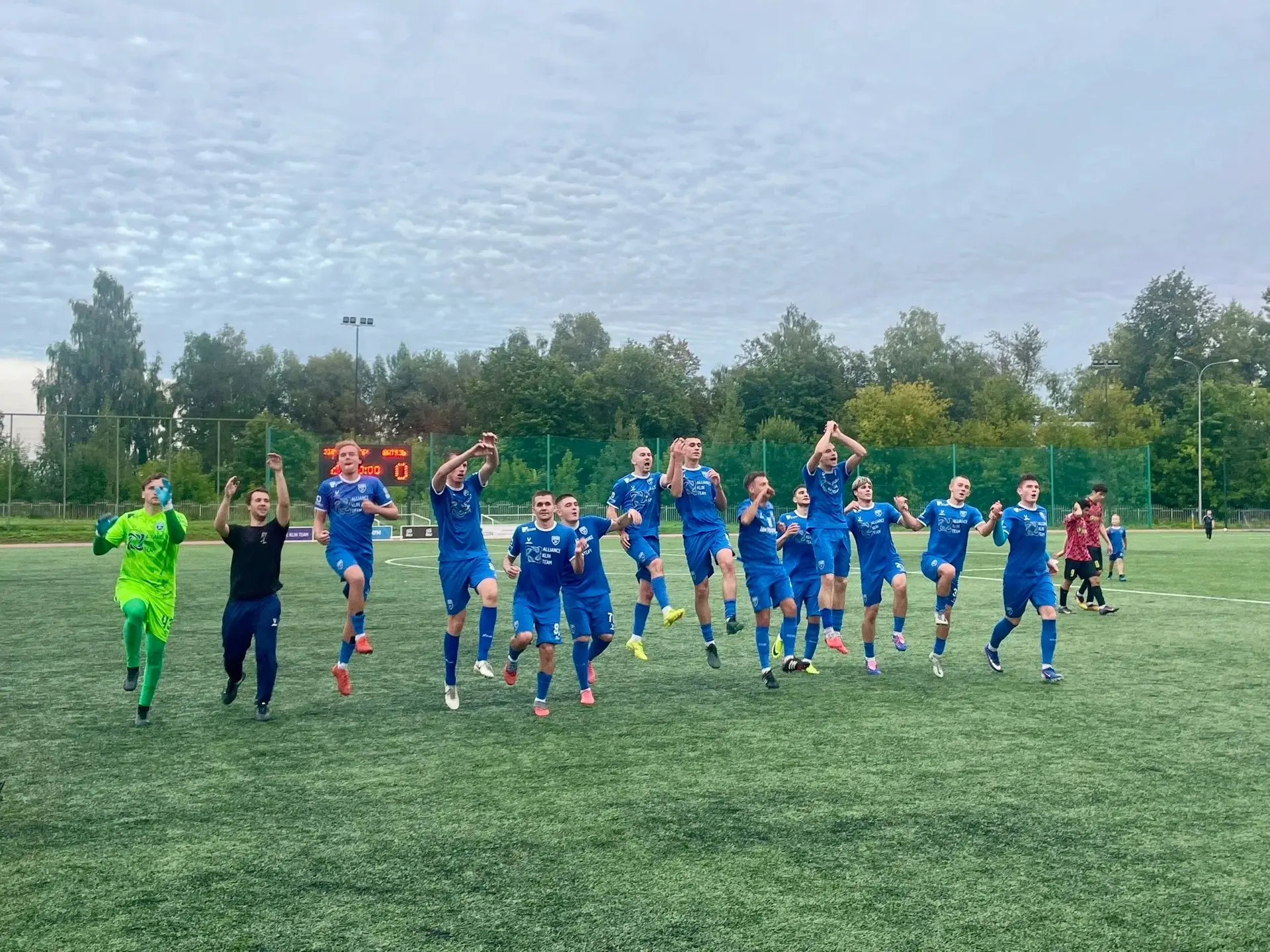 🏆Клинская команда футбольного клуба «Химик Юниор» вновь одержала победу.
