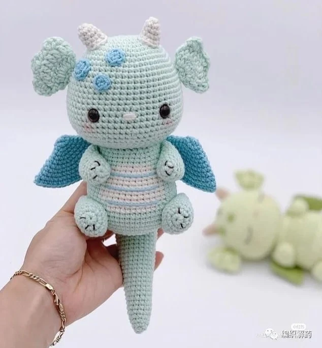 🐉 Дракоши описание.

Мы вконтакте | Вяжем игрушки  🧶