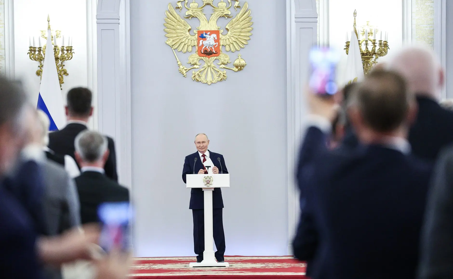 Россия! Путин! Победа! 

Сегодня в Георгиевском зале Большого Кремлёвского дворца Президент Владимир