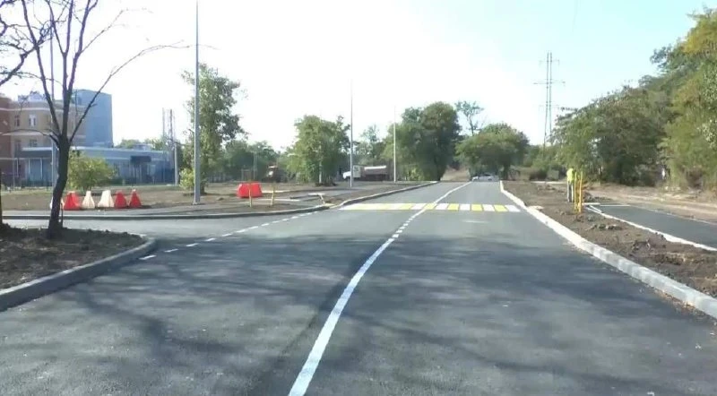 🚧 К детскому саду на Мариупольском шоссе в Таганроге завершили проезд