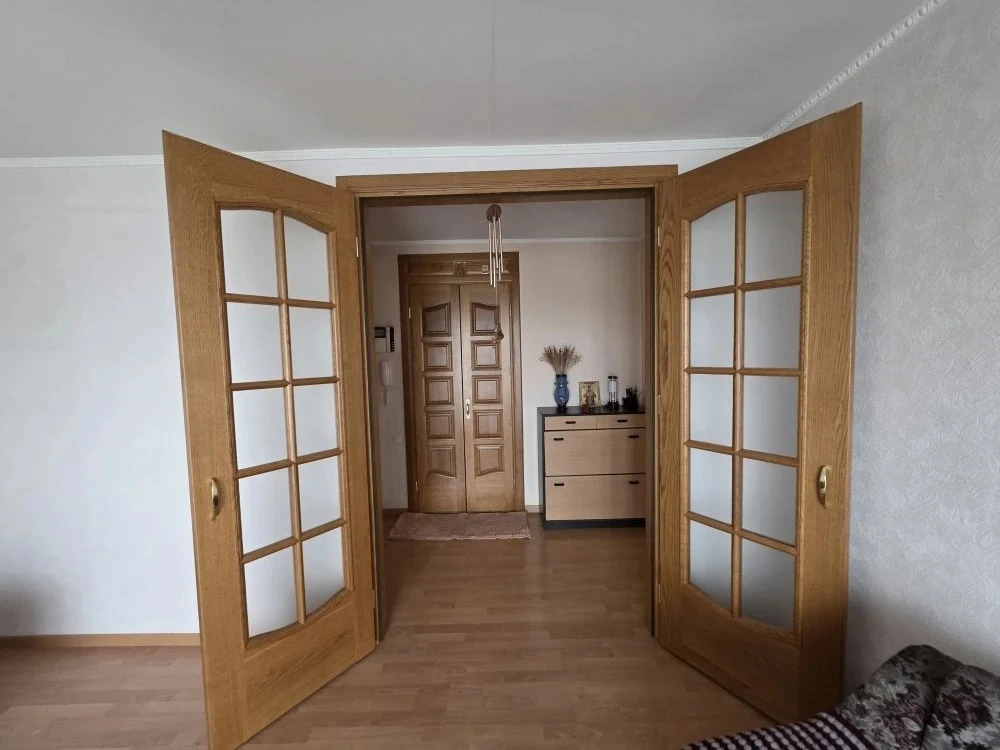 Продам 3-комнатную квартиру, 59 м², 3/9 эт. в Горловке, ЦГР, ул. Рудакова