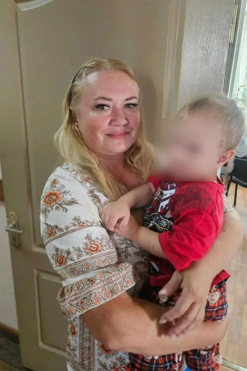 Омбудсмен рассказала о двухлетнем мальчике, найденном на улице Суворовской в Курске