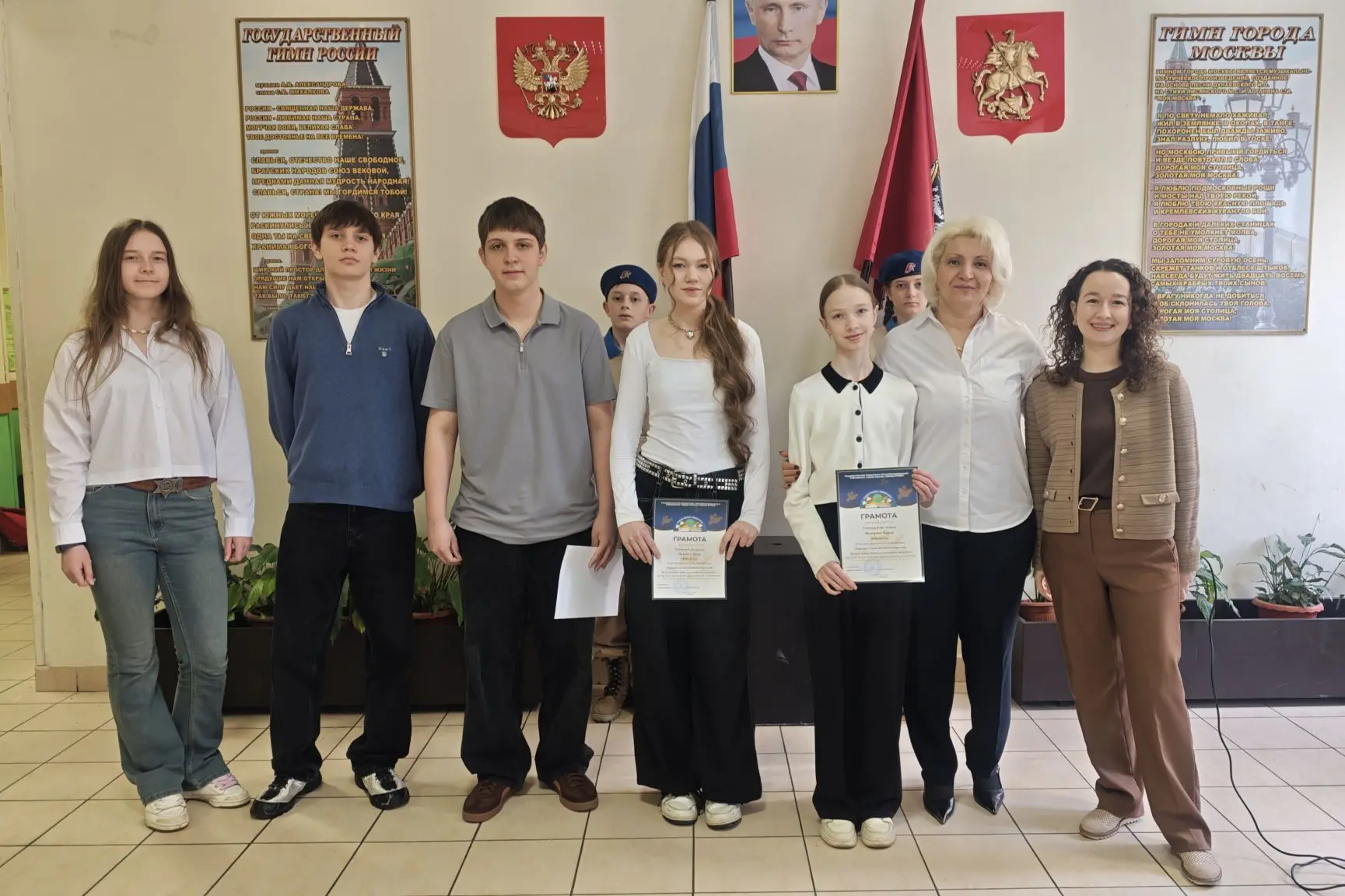 🇷🇺 Врываемся в последнюю четверть!  Понедельник после каникул выдался по-настоящему торжественным и 