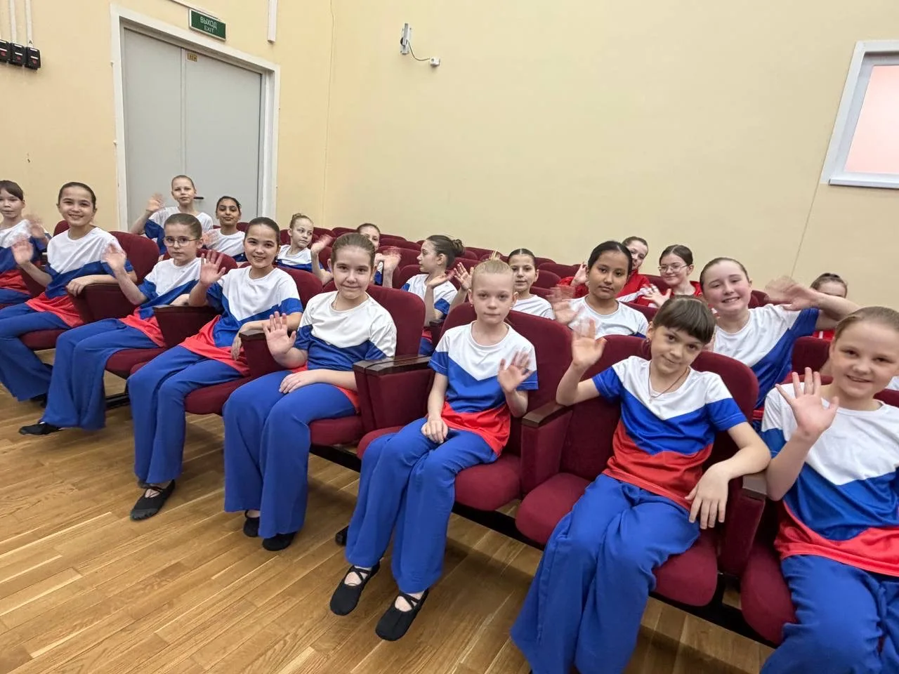 Наш хореографический коллектив «ProЯвление» (руководитель Худобина Е.Ю.) с блеском выступил на город