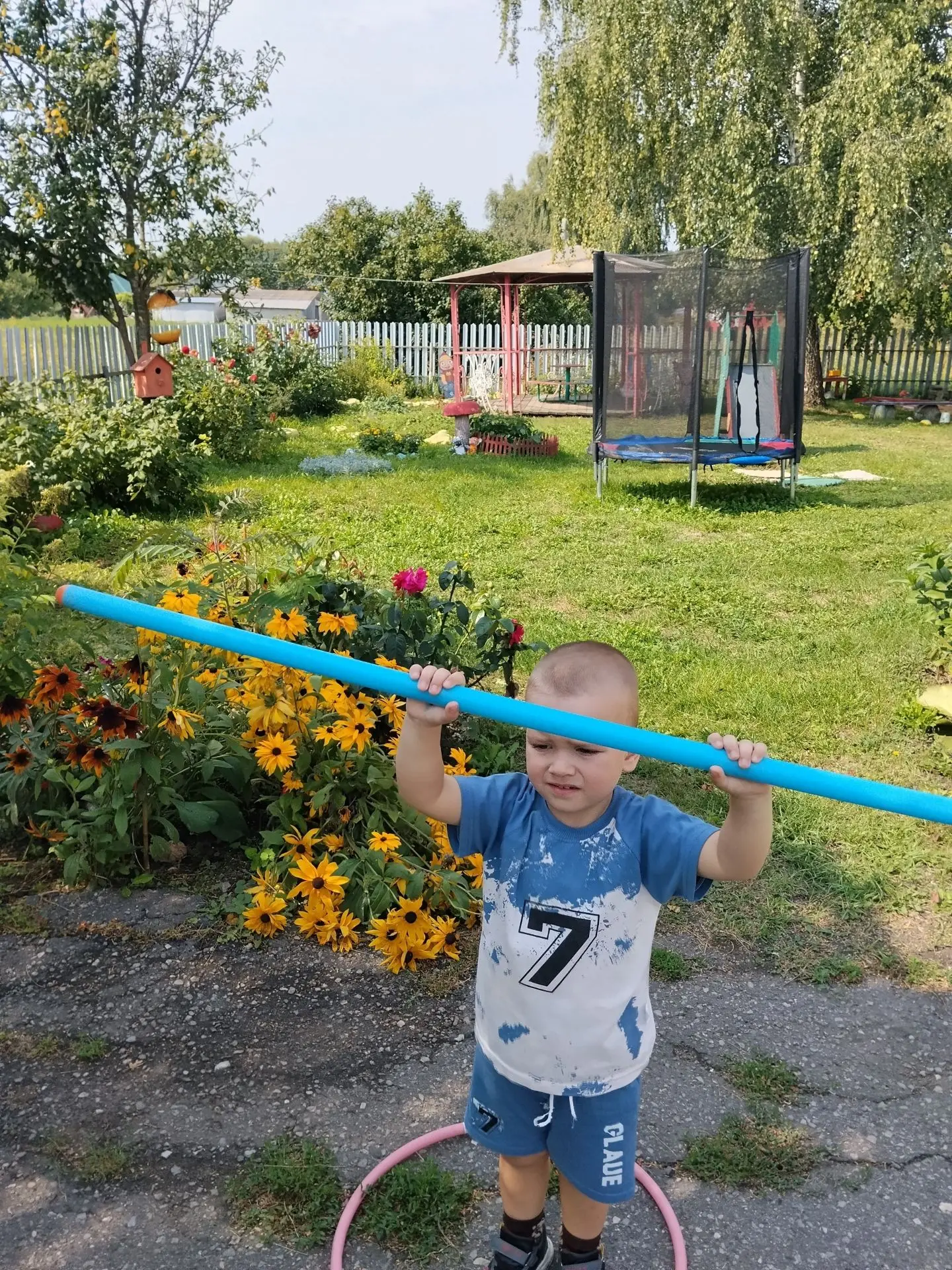 Уникальность, своеобразие, эксклюзивность в упражнениях с палкой состоит в том, что раз...