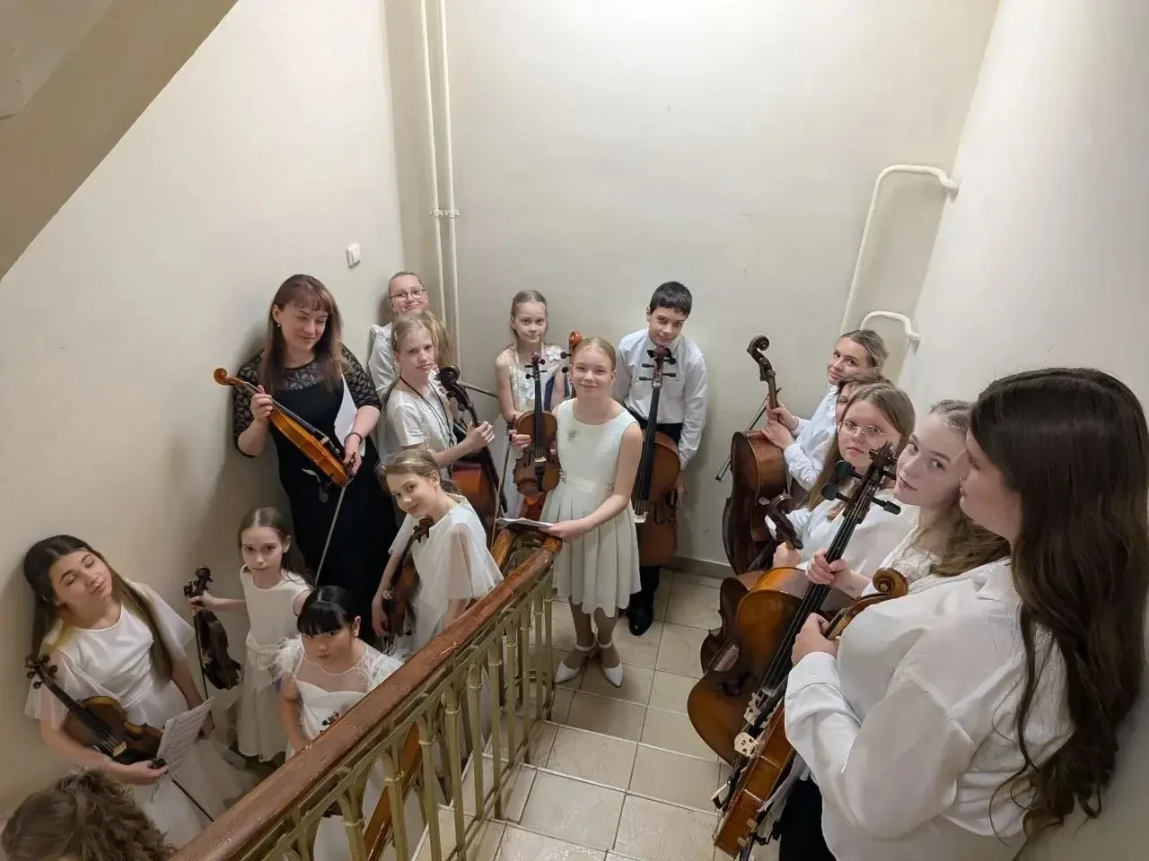 ЗВУЧИТ МОСКВА 🎶   Ученик 5 класса «Л» Корнеев Игорь с 25 апреля в составе оркестра "Крещендо" Центра