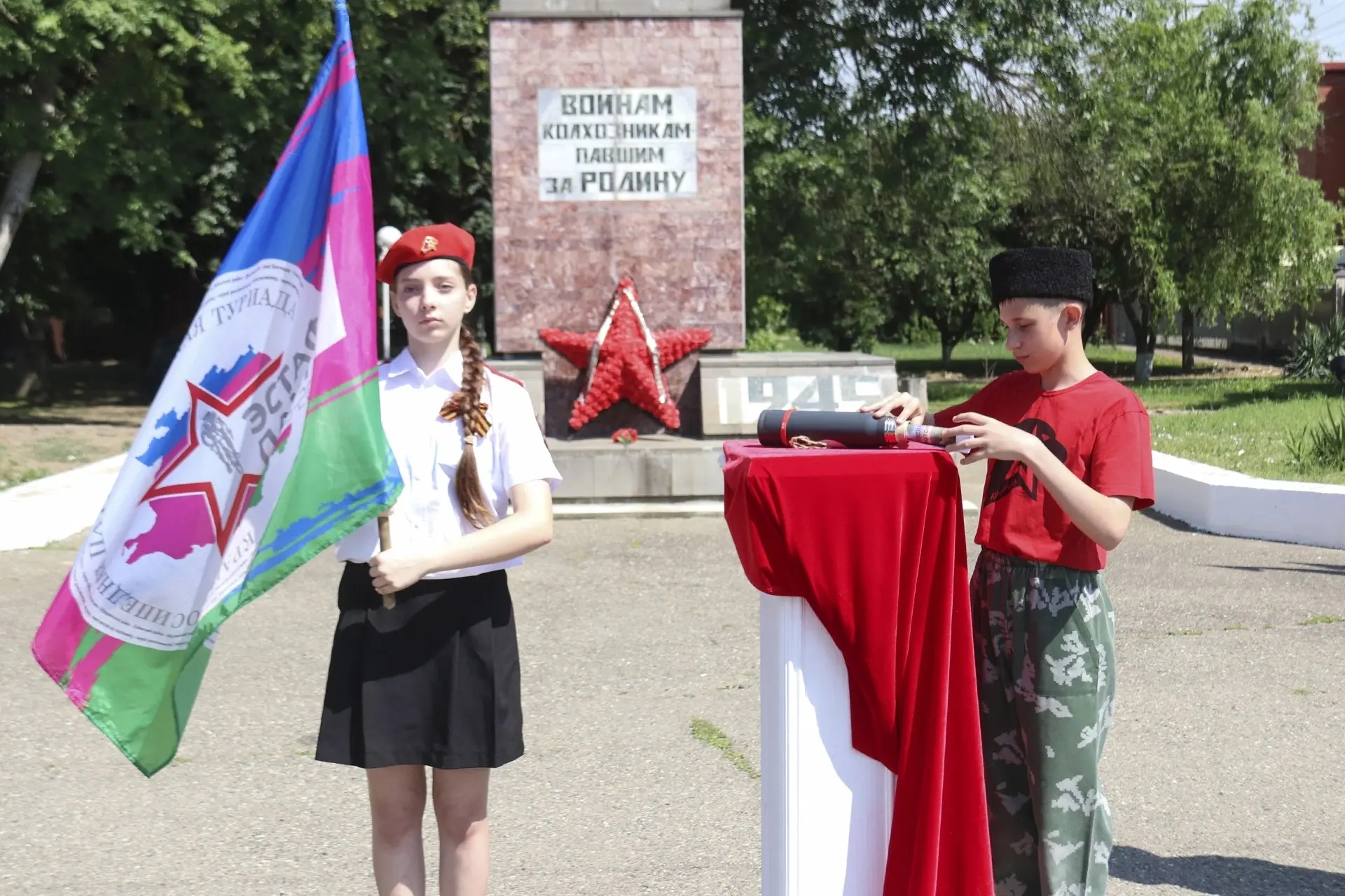 🕊️18 июня кадеты-юнармейцы МБОУ СОШ 36 приняли участие в значимом мероприятии – краевой велосипедно