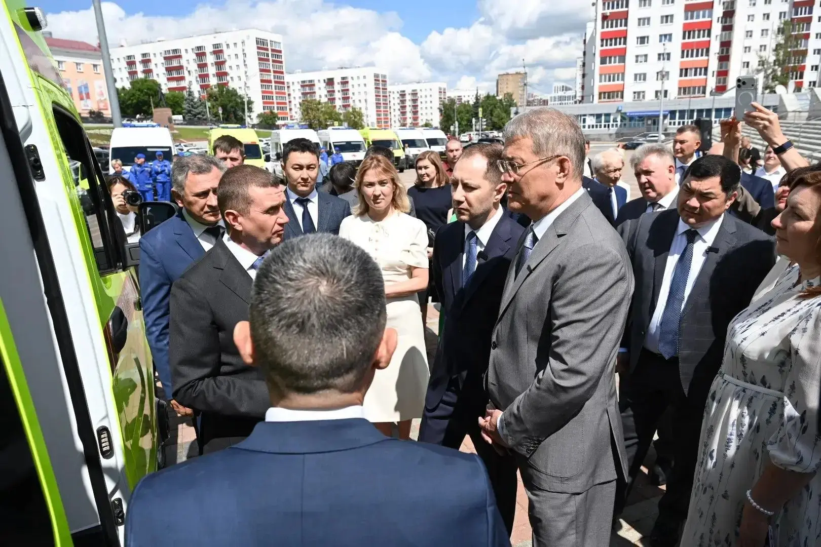 В преддверии Дня медицинского работника чествуем врачей, фельдшеров, медсестер, препода...