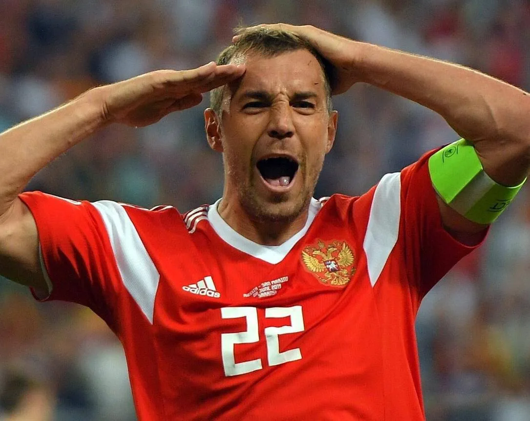 ⚽ Дзюба не объявлял о завершении карьеры официально — разъяснил его агент.