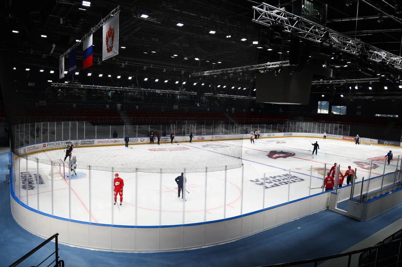 🏒«Факел Ямал» на льду новой арены