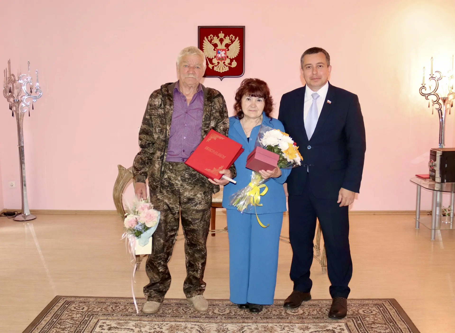 Сегодня 50-летний юбилей свадьбы отмечают супруги Лебедевы – Александр Михайлович и Люд...