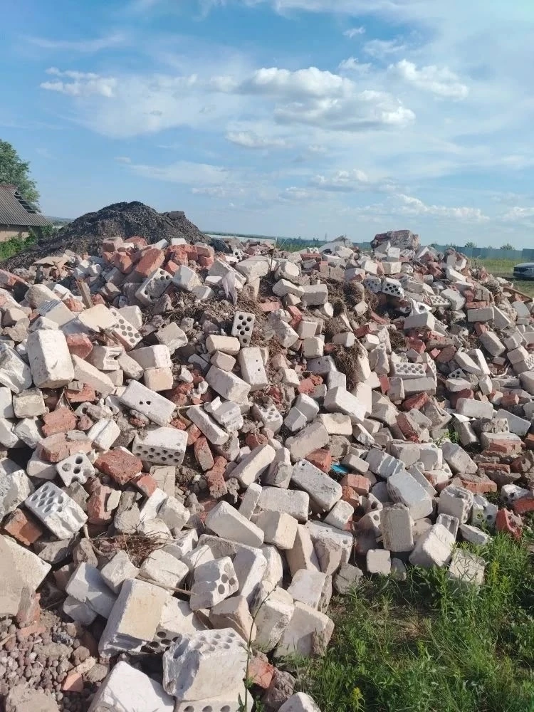 В продаже кирпич (бут).
Доставка.
Тел.: 89228611123