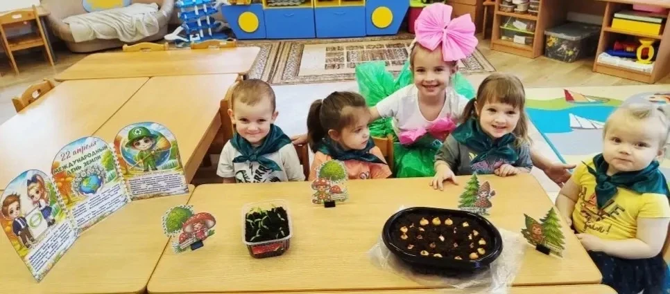 «Эколёнок в гостях у малышей: посадка лука»  Занятие прошло в группе № 4 «Кнопочка». Целью занятия б