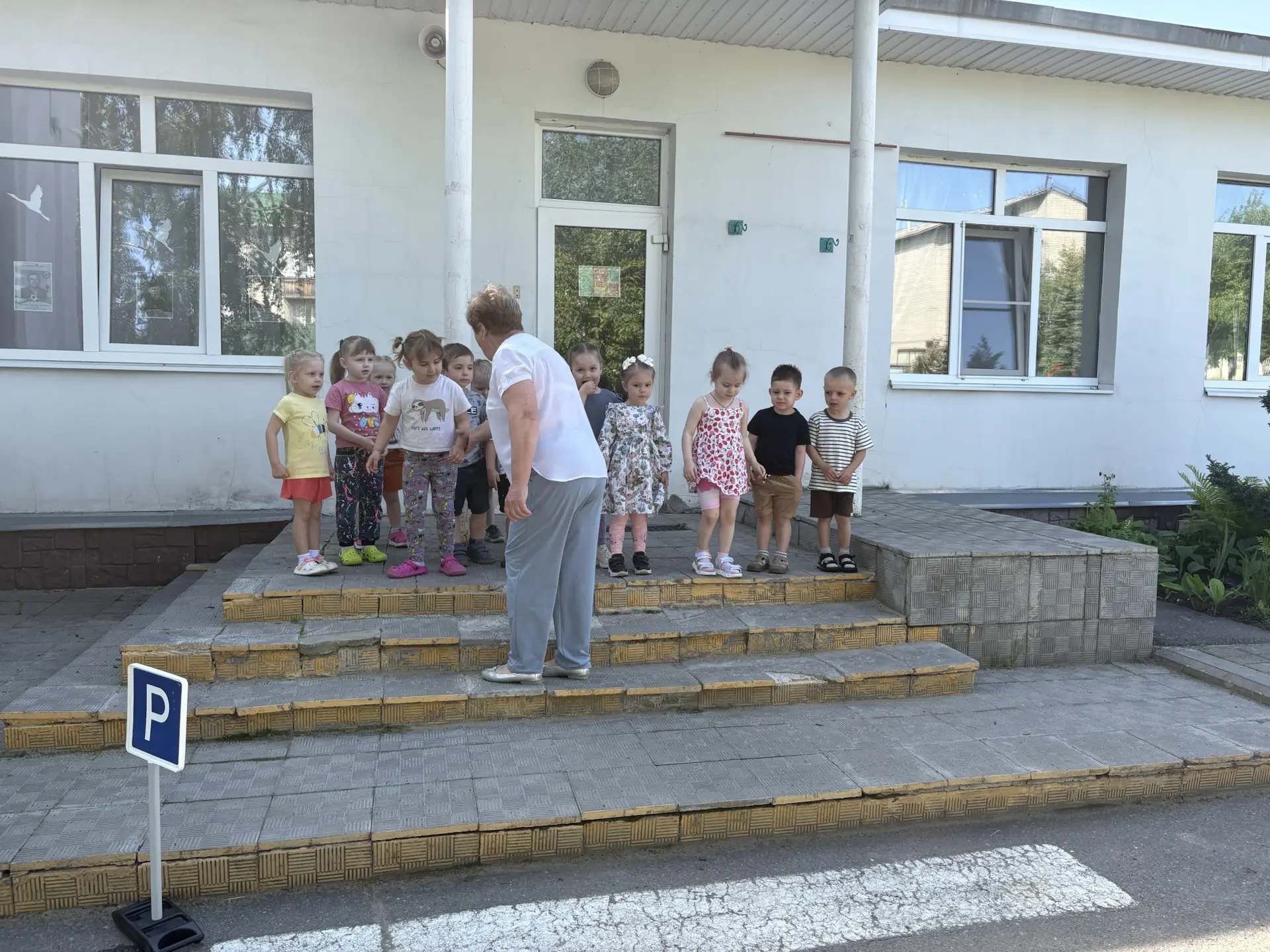 Открытое занятие во второй младшей группе: «Строим будущее»