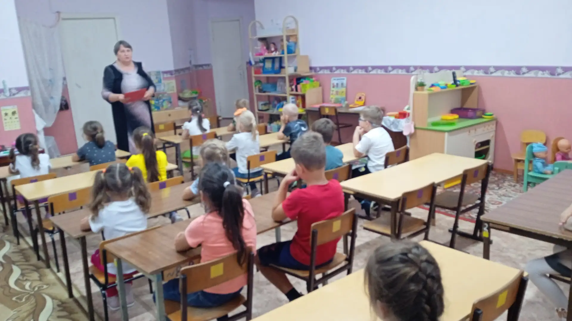 30 июля сотрудник библиотеки №3 провела эко - краеведческую игру "Бережем природу - соблюдаем правил