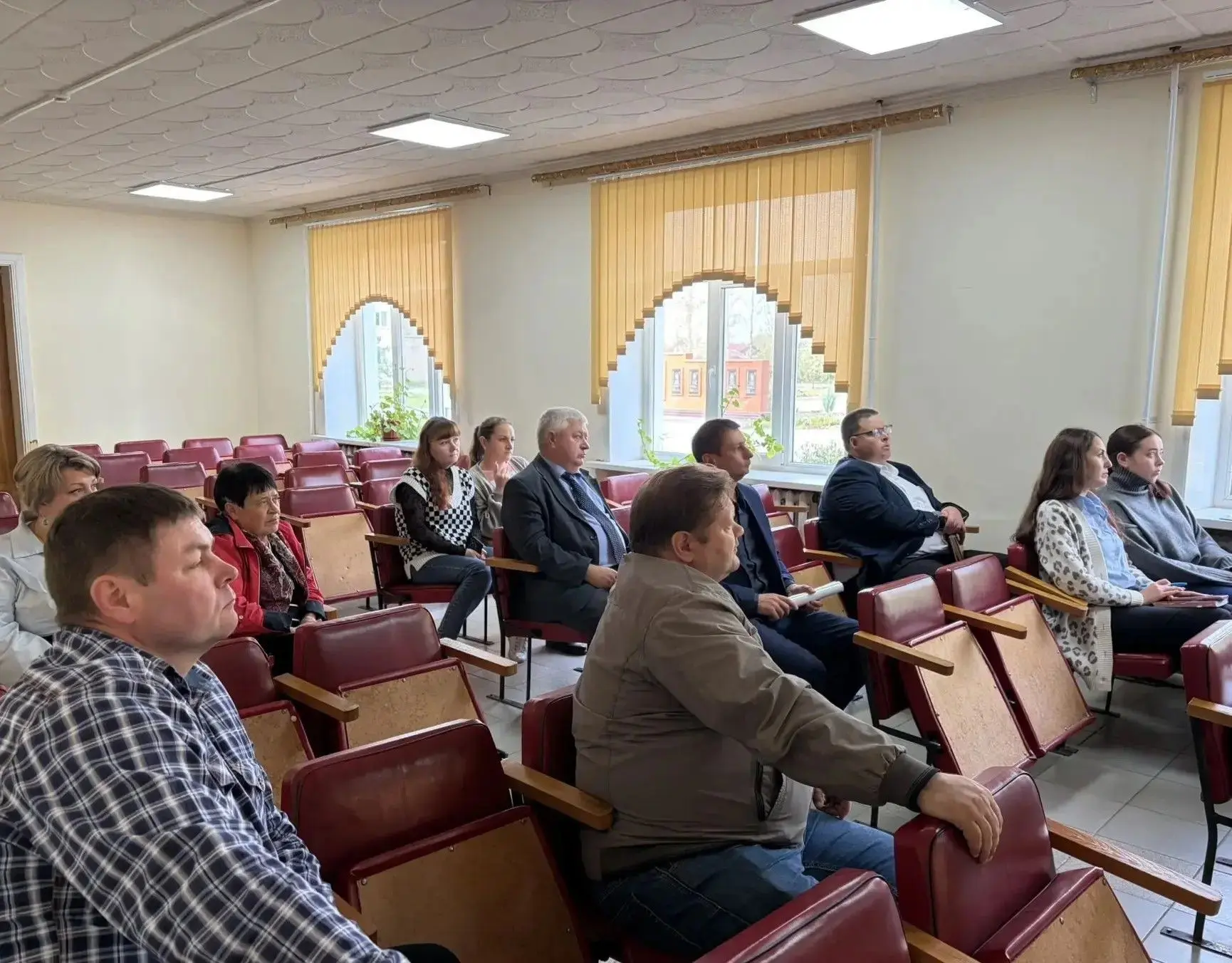 В администрации района прошло заседание рабочей группы, посвящённое благоустройству тер...