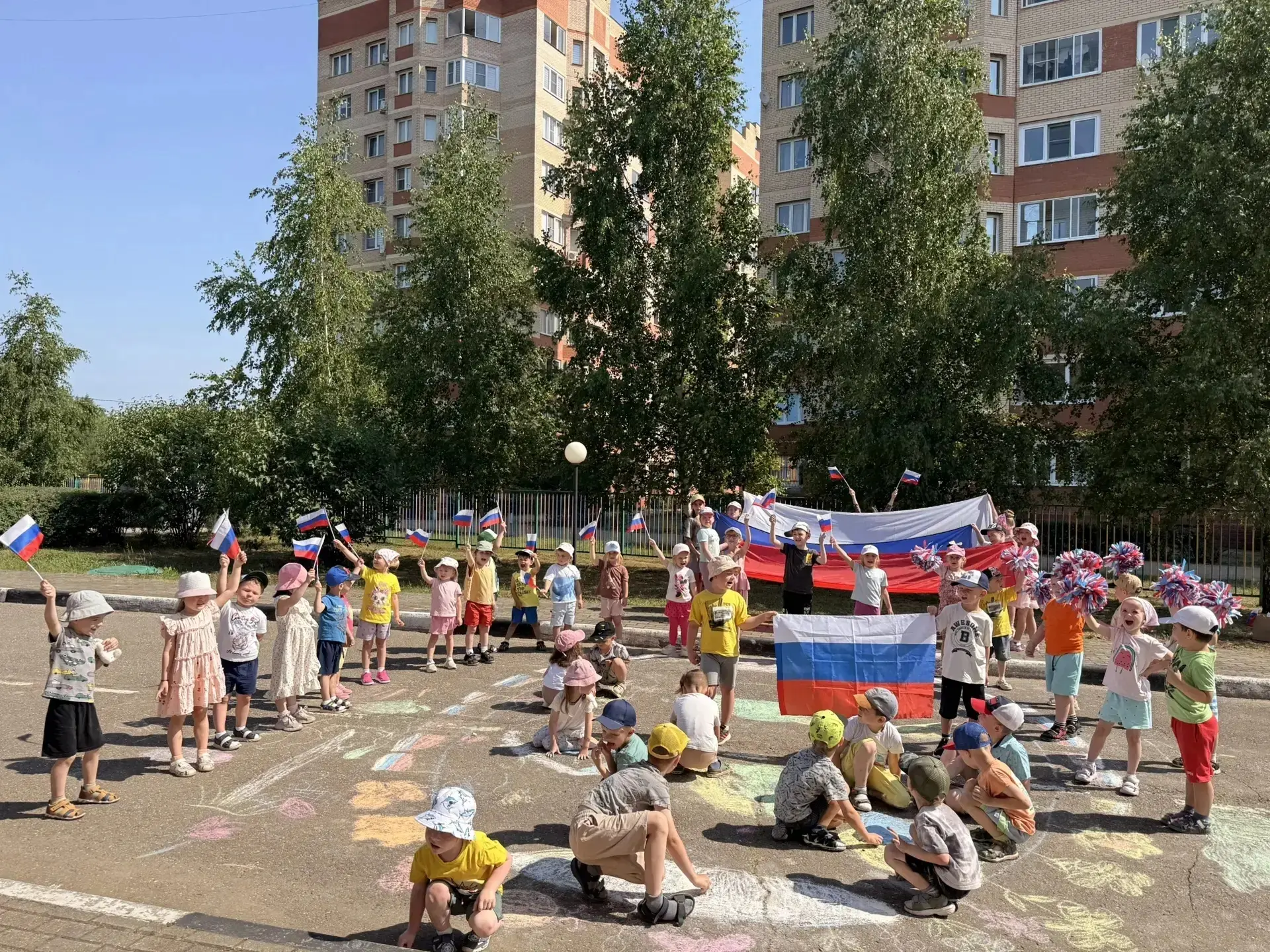 12 июня наша страна с самым красивым именем - Россия- празднует день рождения!
Воспитанники вспомнил