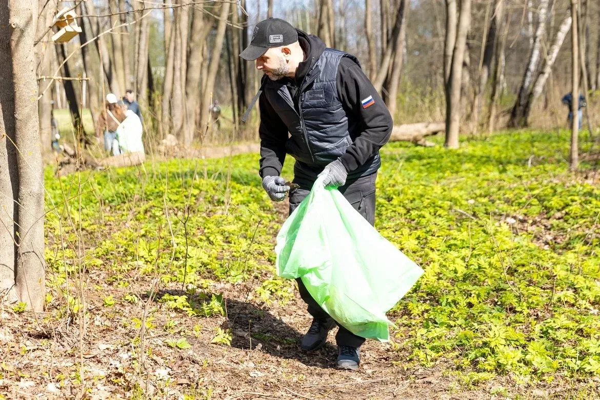 🌱Это уже добрая традиция - встречать май делом!   📍Более 200 человек начали своё утро с пользой.  На