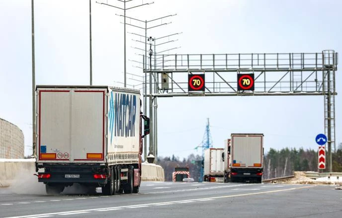 Китай предложил России развивать беспилотные трансграничные грузоперевозки и углублять ...
