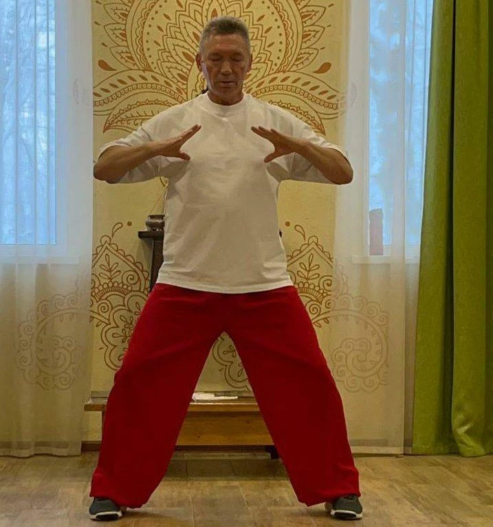 Почему вы иногда не доверяете человеку ещё до того, как он открыл рот

Представьте ситуацию. Новый з