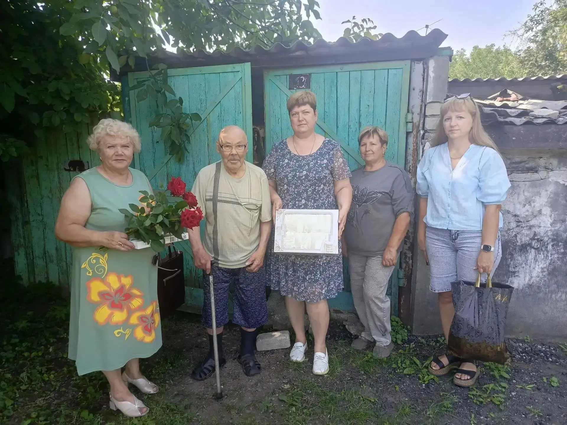 СЕГОДНЯ ПОЗДРАВЛЯЕМ С 93-ЛЕТИЕМ ЖИТЕЛЯ ПОСЁЛКА НОВОДАРЬЕВКА БОРИСА ИВАНОВИЧА РЕПИНА!