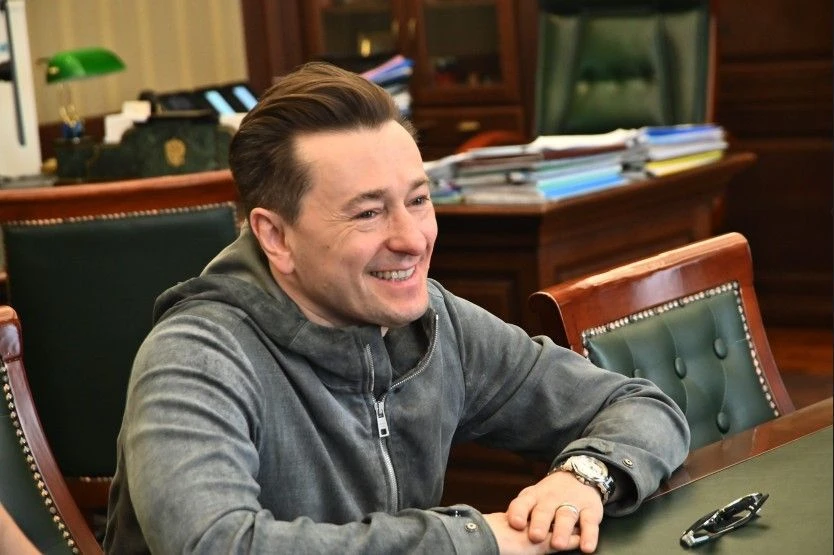Первый замгубернатора Юрий Петухов провел рабочую встречу с народным артистом РФ Сергеем Безруковым 