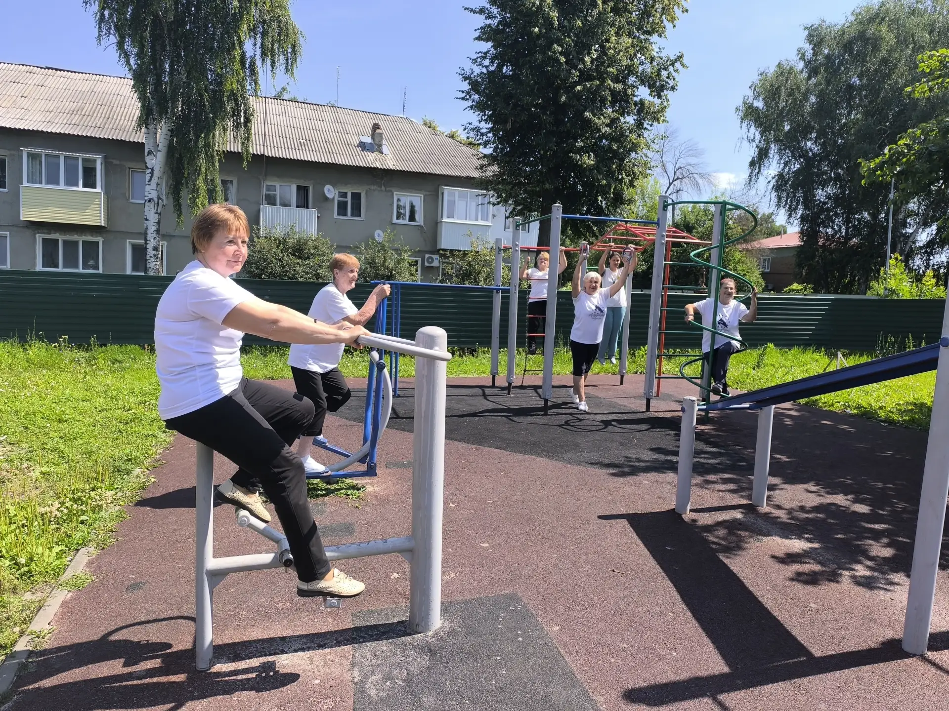 💪В рамках проекта «Будем здоровы» прошла спортивная программа с любительским объединением «Аркадакс