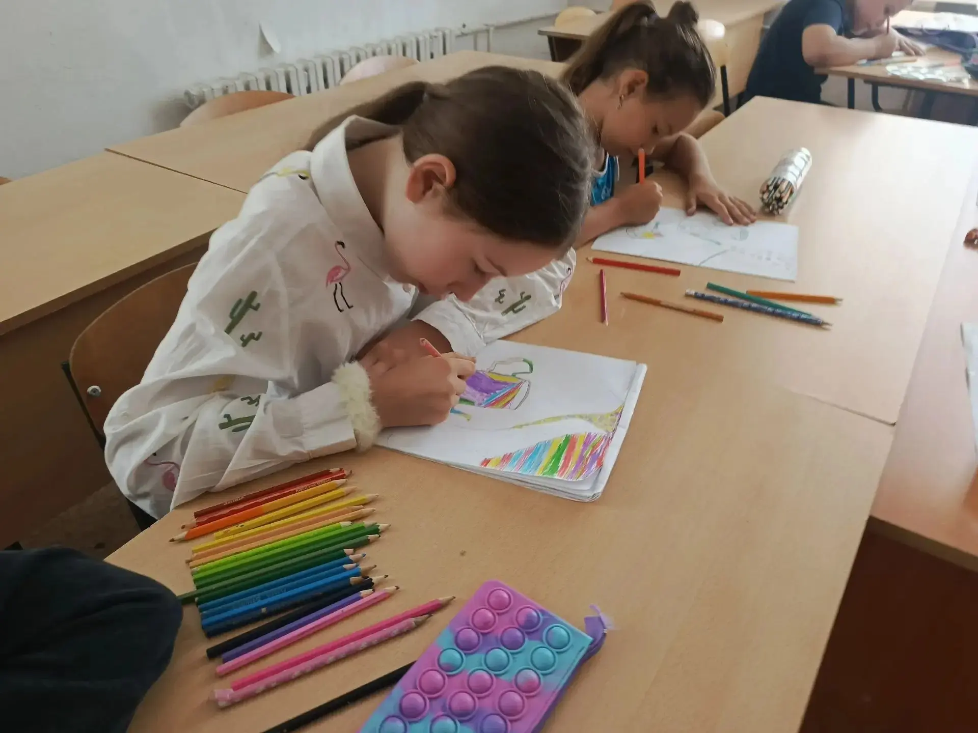 🌈 22 июня в рамках мероприятий летней площадки в Детской школе искусств № 2 прошел ярк...