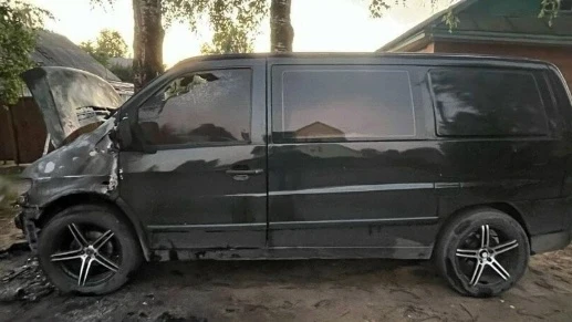 🔥 Два авто сгорели за сутки в Вологодской области