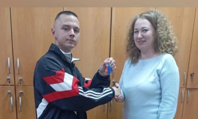 Троим детям-сиротам в Суоярви вручили ключи от квартир  В Суоярвском муниципальном округе трое молод
