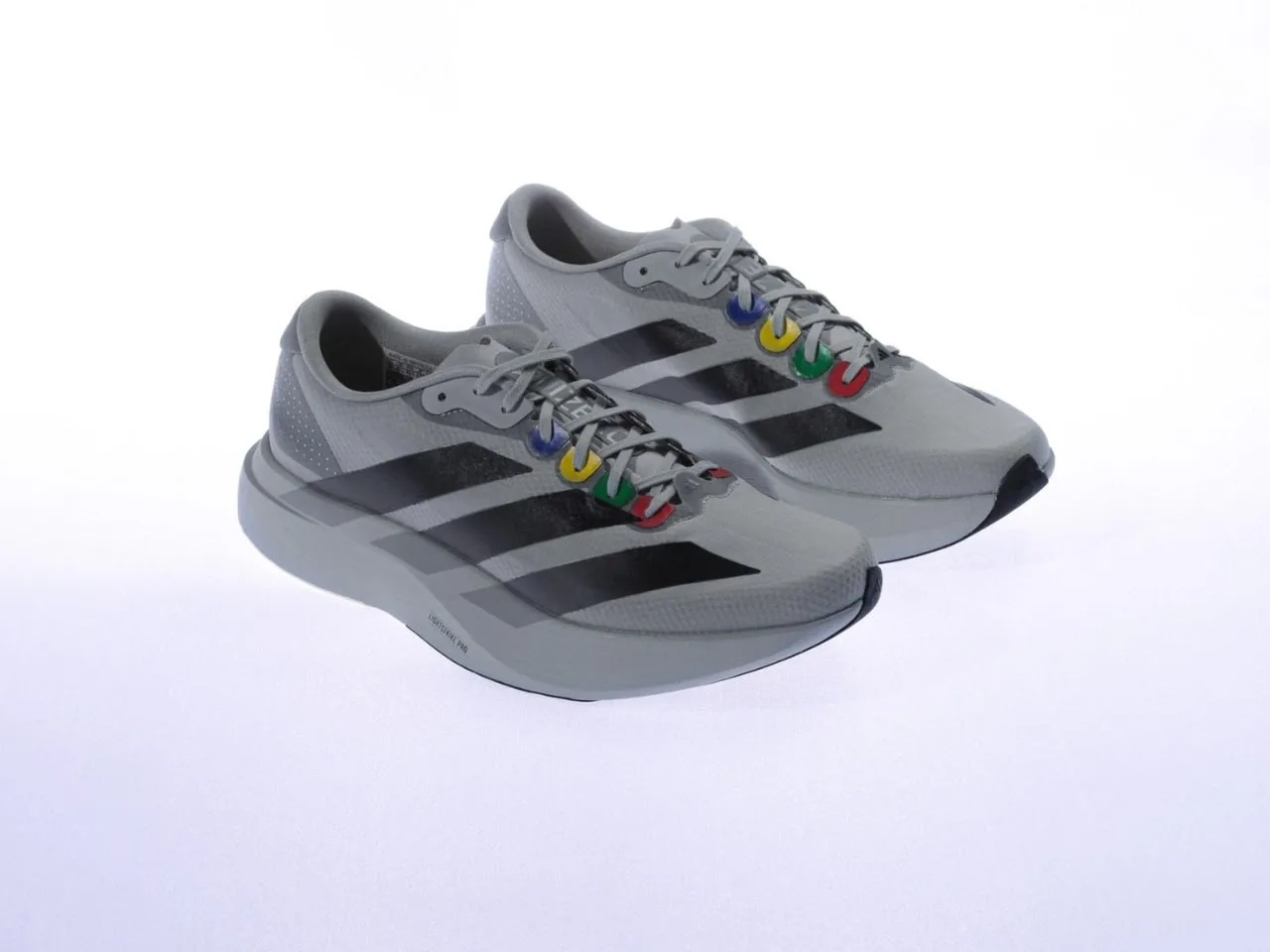 — Сколько хотите лимиток?
— ДА.

Adidas и Carnival выпустили кроссовки с отсылками к Nintendo 64 и о