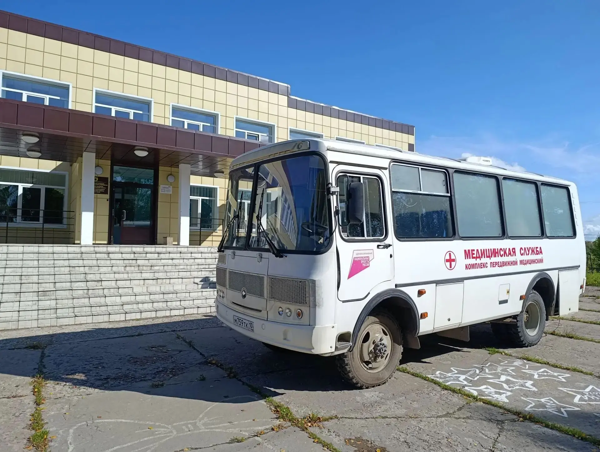 Медицинская бригада Олонецкой ЦРБ вчера работала в Туксе