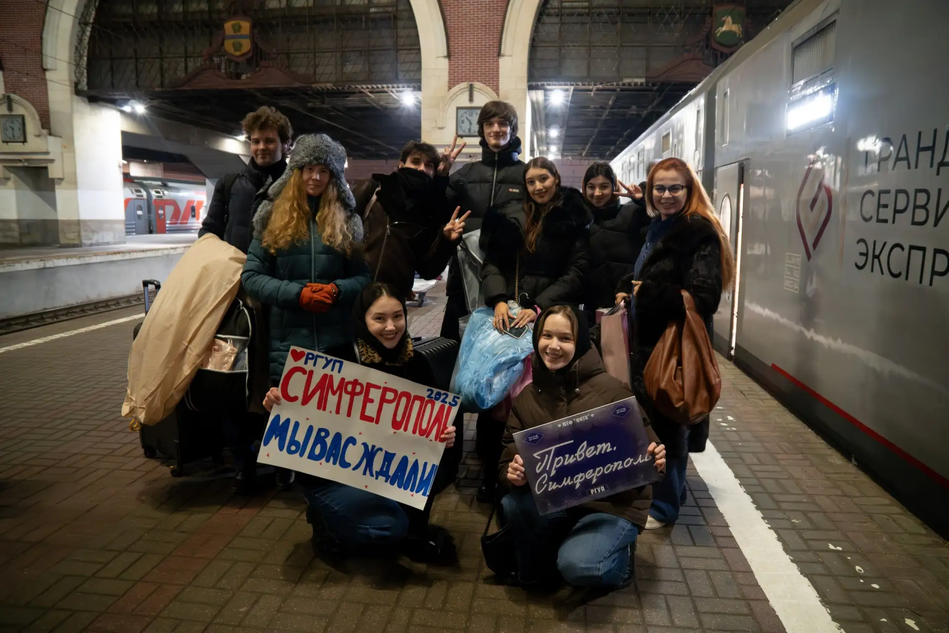 🔥 20 ДЕКАБРЯ В УНИВЕРСИТЕТЕ НАЧАЛСЯ МЕЖФИЛИАЛЬНЫЙ ФЕСТИВАЛЬ "ФАНТАЗИИ И ТВОРЧЕСКИХ ИДЕЙ"  📍Мы открыв