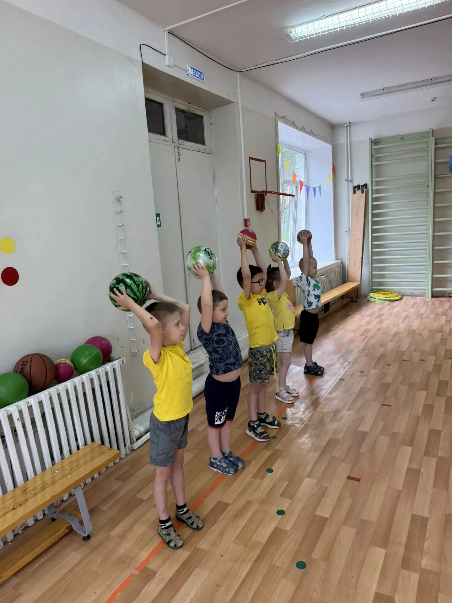 ⚽🏀⚾«День мяча»🥎🏐
Мяч – это одна из любимых детских игрушек. Именно поэтому он стал героем многих 