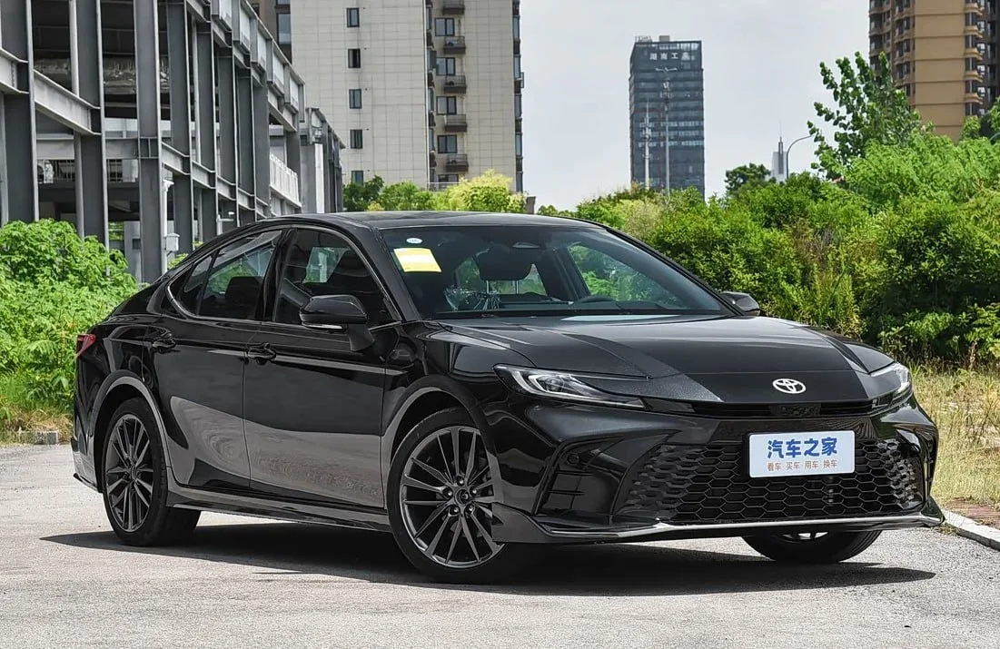 Toyota Camry: Full max 2026 • 🇨🇳

Современная Camry с гибридной системой, богатым оснащением и ком