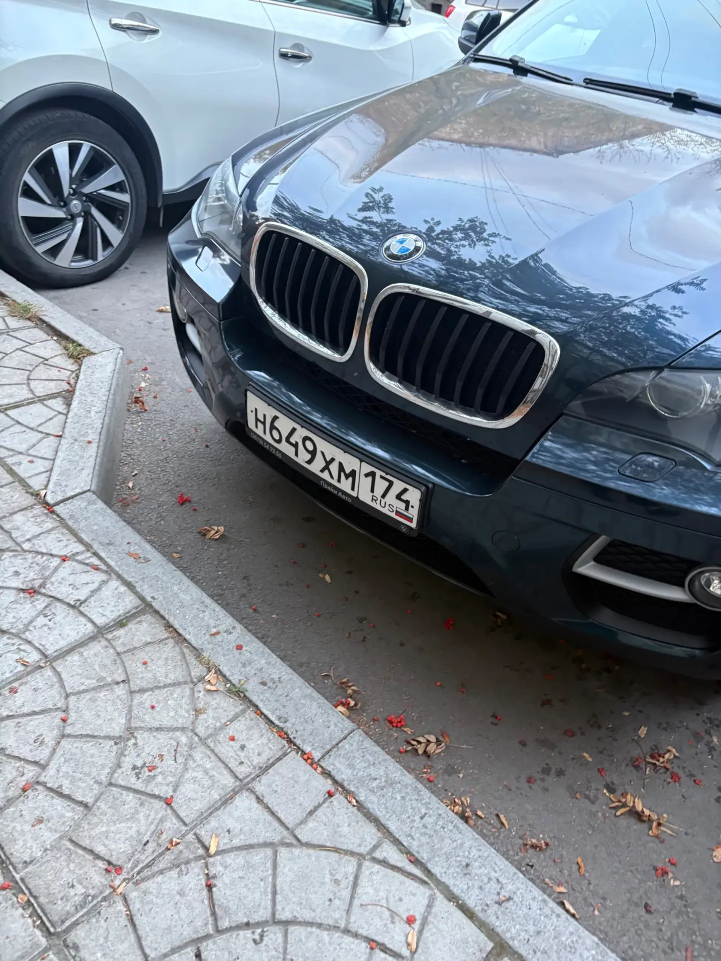 жалкий вы человек, который не умеет парковаться и вместо того чтобы решить проблему и п...