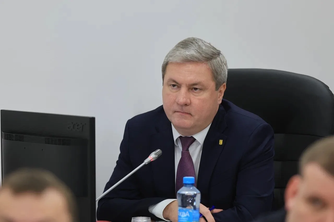 Городская планёрка в Архангельске: подключение тепла, последствия ливней, инцидент с ко...
