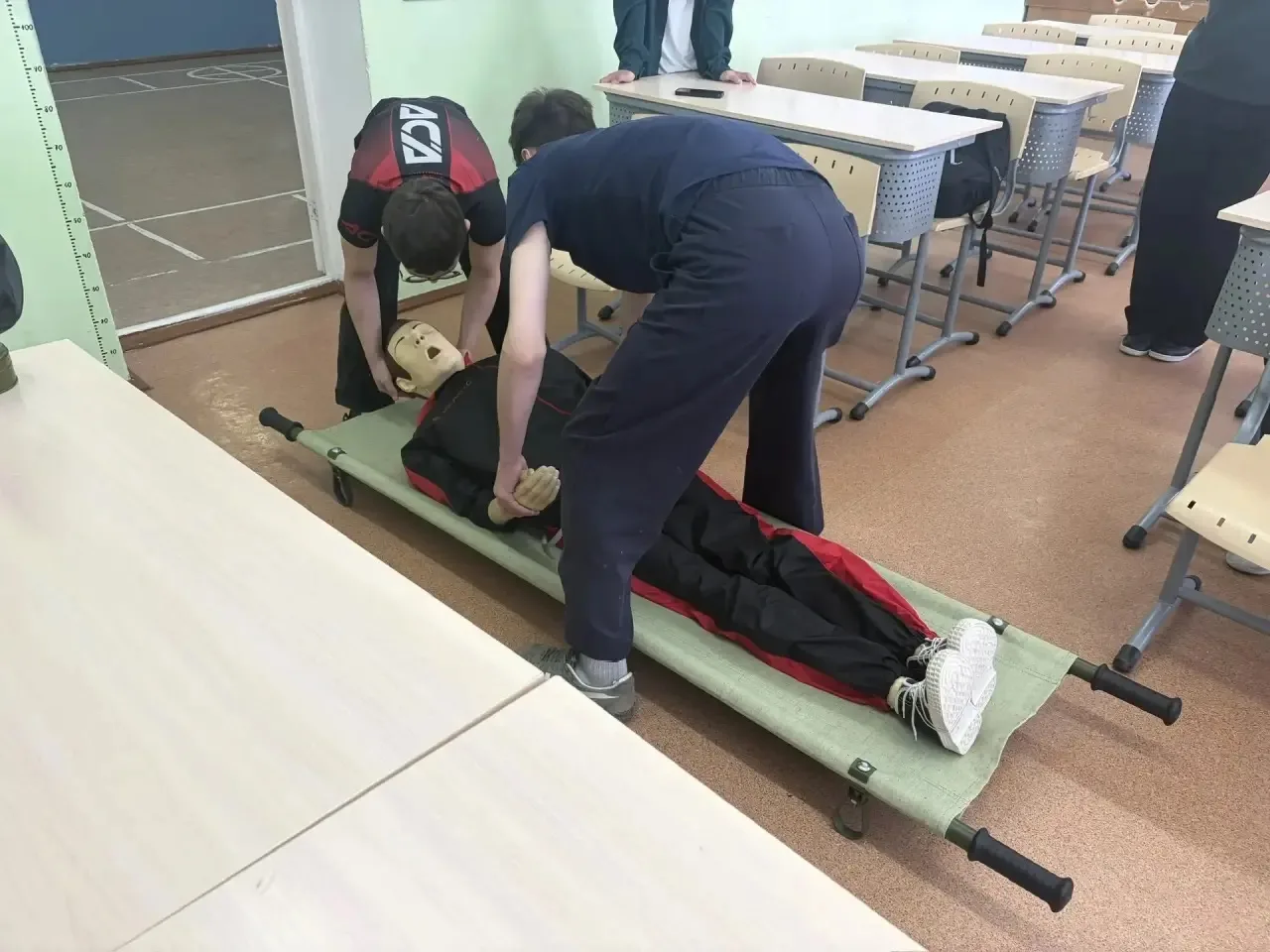 ✅️В период каникул в нашей школе  стартовали трехдневные учебные военные сборы для учащихся 8 класса