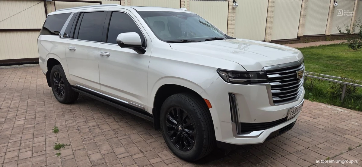 Кристально-белыйCadillac Escaladeждёт встречи с вами… в Иркутске