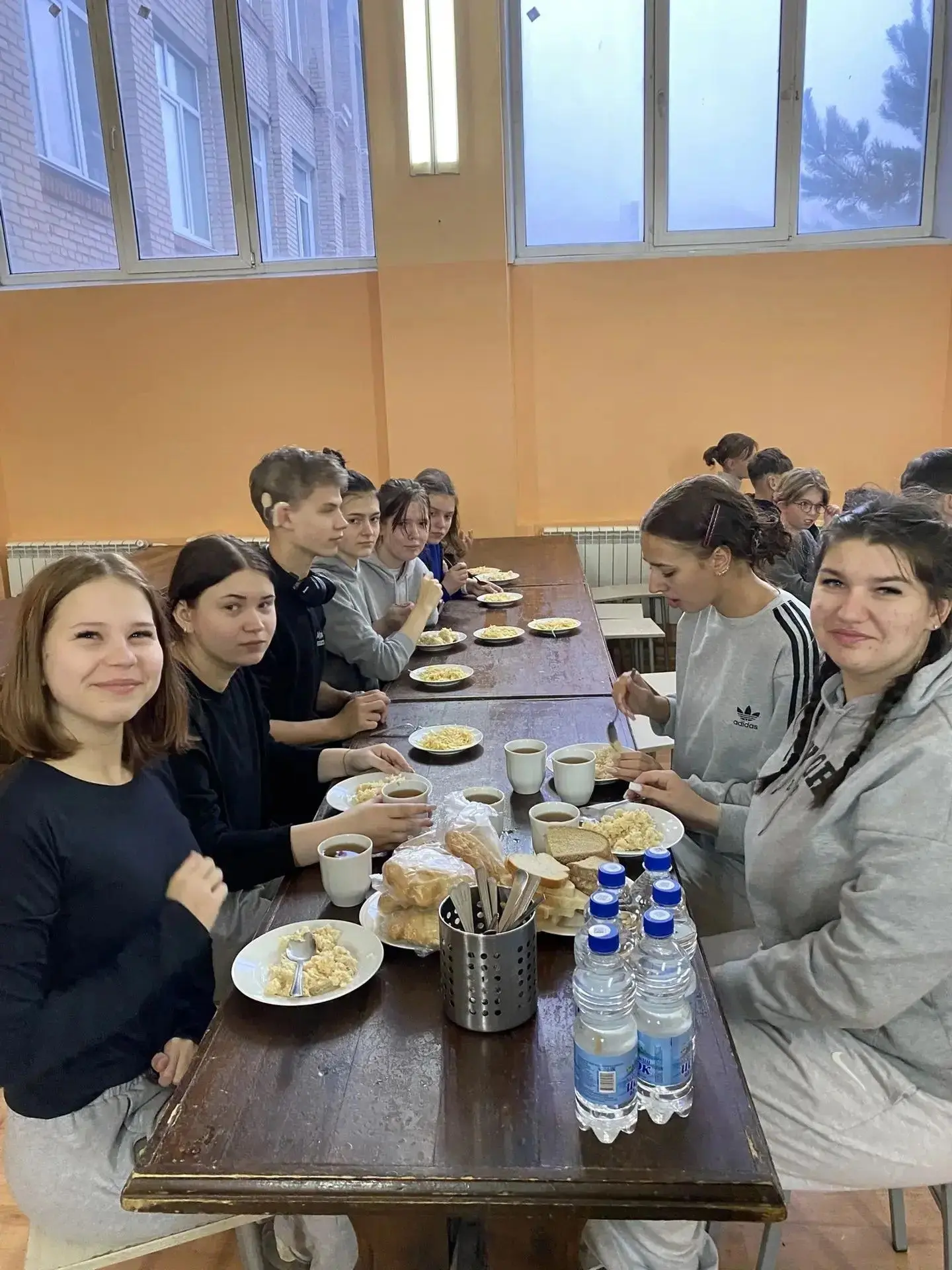 Наши в Челябинске! Преодолев путь в 3000 км, коллектив «Говорящие руки» прибыл в город-...