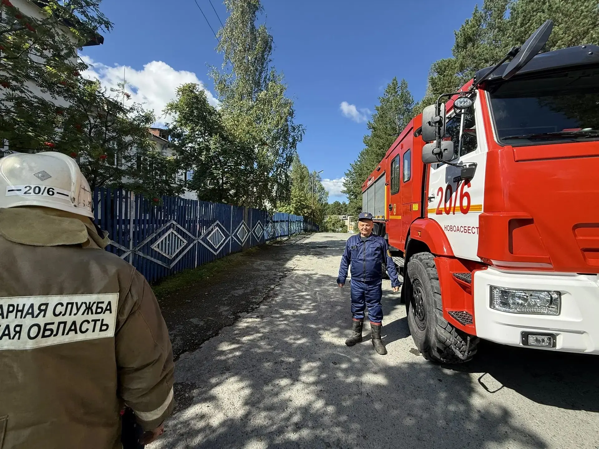 В  Детском саду №16 дежурным караулом ПЧ 20/6 п. Новоасбест была проведена отработка ПТ...