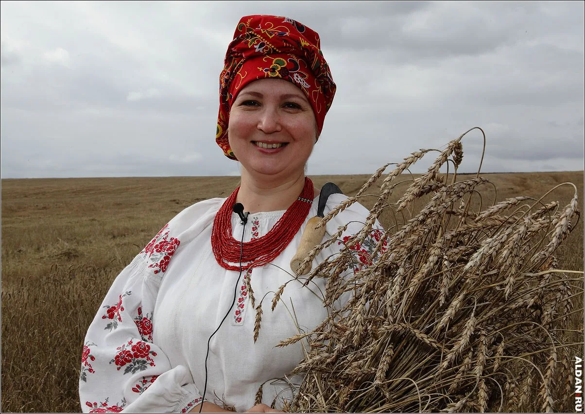 Поздравляем с днем рождения Алену Сипакову! 🎂